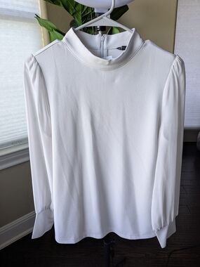 Ann Taylor Light Gray Mock Neck Long-Sleeve Top w/Sheer Sleeves